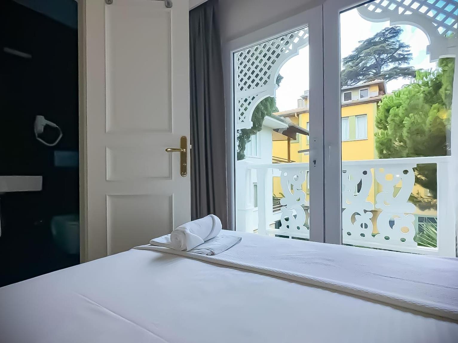 Hi Hotel Ivy Bueyuekada アダラー エクステリア 写真